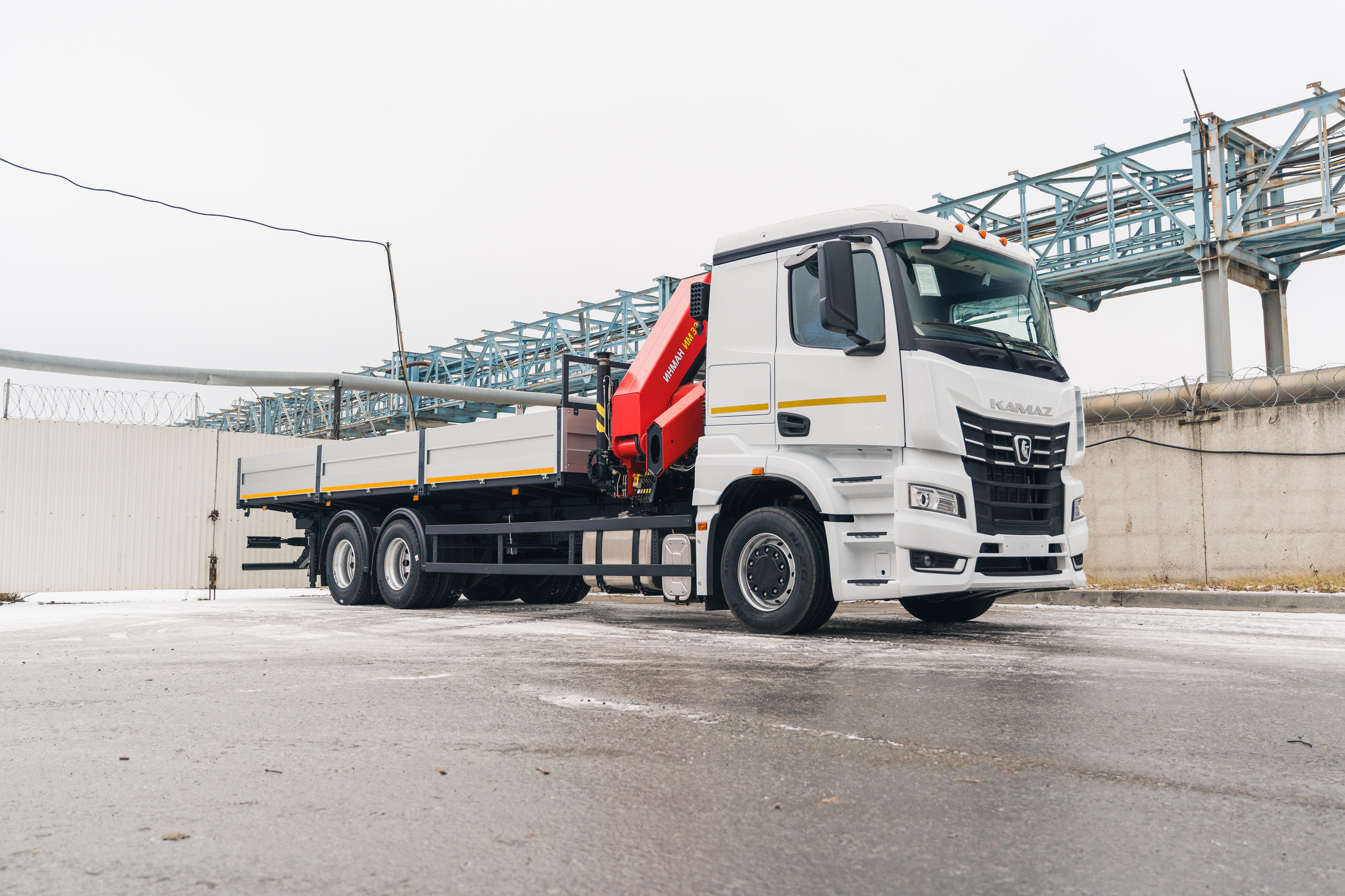 ШАССИ KAMAZ-65658-B5 (6Х2)